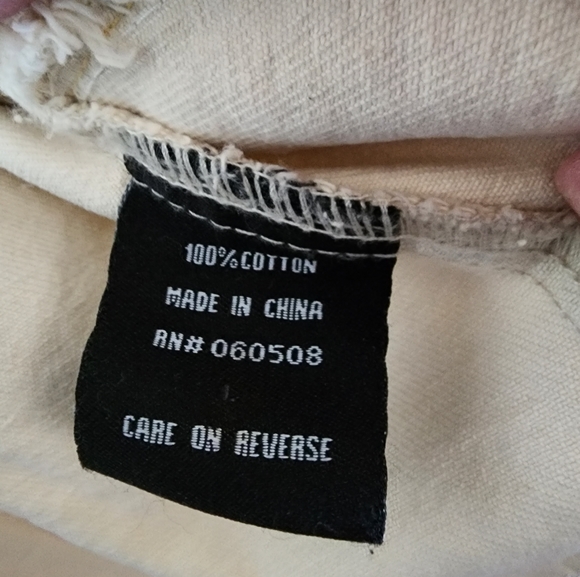 Shabby Chic 100% Cotton Vest in Cream - Picture 4 of 5